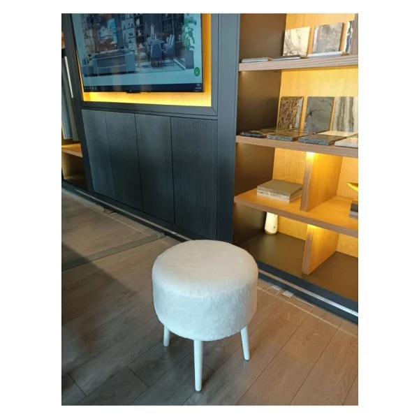 Beylerbeyi Gürgen Ahşap Ayaklı Dekoratif Beyaz Pelüş Yuvarlak Puf Bench Koltuk - Görsel 6