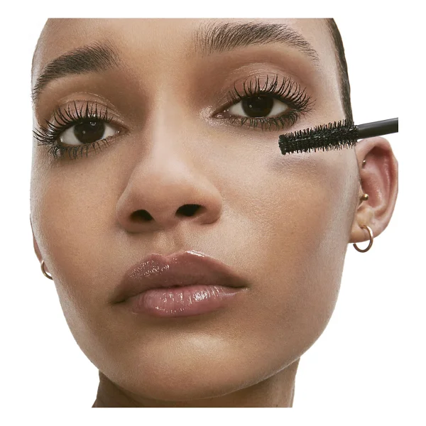 Yves Saint Laurent Lash Clash Hacim Veren Waterproof Siyah Maskara - Görsel 4