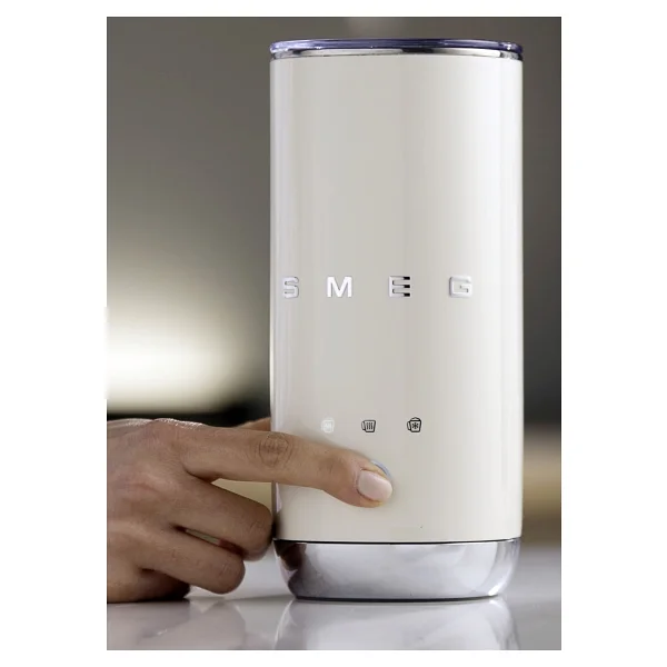 Smeg 50's Style Compact Mff02wheu Beyaz Süt Köpürtücü - Görsel 9