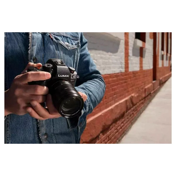 Panasonic Lumix GH7 + 12-60mm Lens Aynasız Fotoğraf Makinesi - Görsel 3