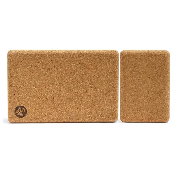 Manduka Mantar Yoga Bloğu - Esnek Sürdürülebilir Malzeme, Taşınabilir, Rahat, Kavraması Kolay Fitness, Yoga Egzersizi ve Pilates 9 x 6 x 4 - Görsel 6