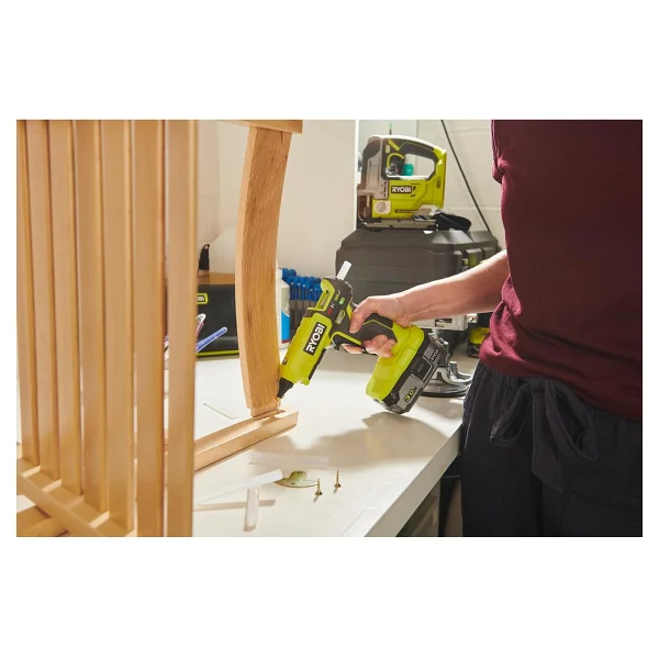 Ryobi Rgl18-0 One+ 18V Akülü Sıcak Silikon Tabancası (Akü Ve Şarj Cihazı Dahil Değildir) - 5133005002 - Görsel 3