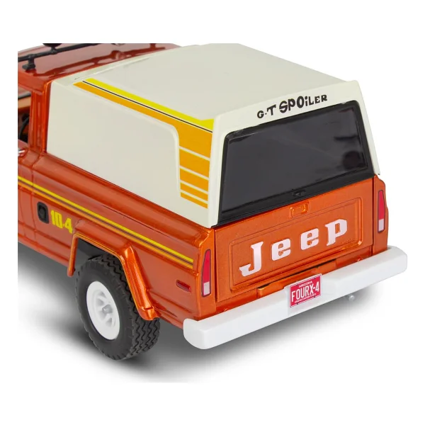 Revell 1:24 '79 Jeep J10 Pickup with Camper Top 14568 Maket Seti - Görsel 5