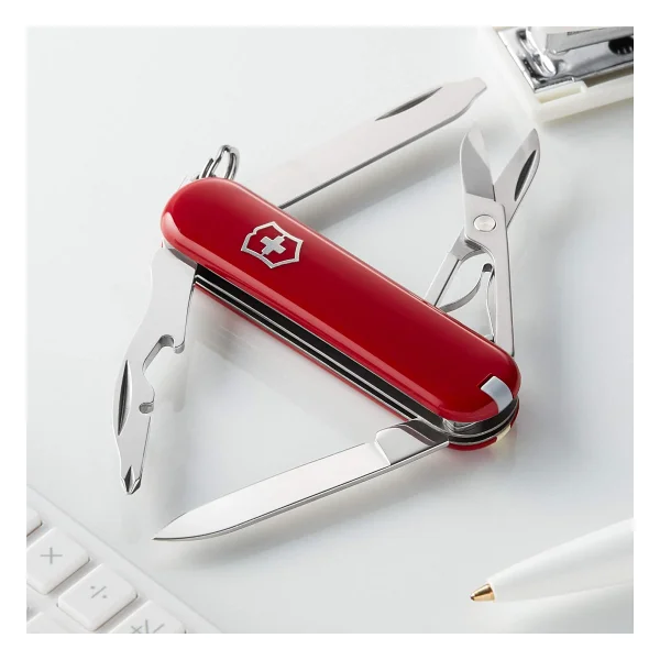 Victorinox Rambler 0.6363 10 Fonksiyonlu Çok Amaçlı Çakı - Görsel 3