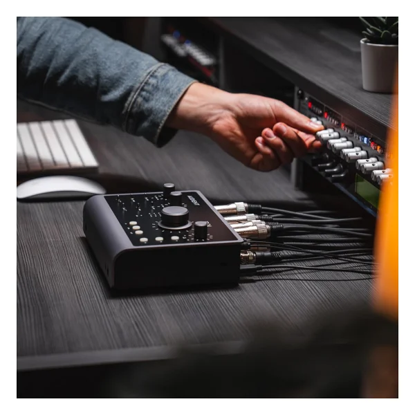 Audient Id24 USB-C Ses Kartı - Görsel 7