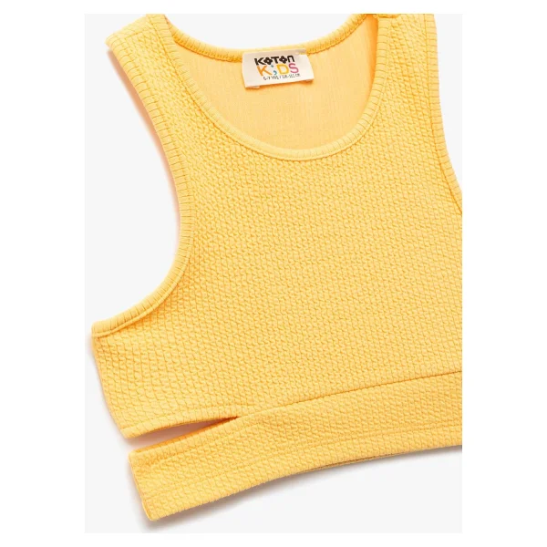 Koton Pencere Detaylı Slim Fit Bürümcük Kolsuz Bisiklet Yaka Crop Atlet - Görsel 4