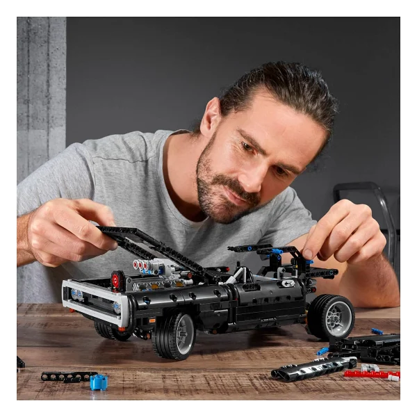 Lego 42111 Technic Dom'un Dodge Charger'ı - Görsel 3