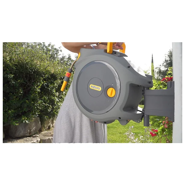 Hozelock 2401-3460H Duvara Monte 20 m Hortumlu Otomatik Geri Sarmalı Hortum Toplama Makara Seti + 2669 Tabanca Hediyeli - Görsel 3