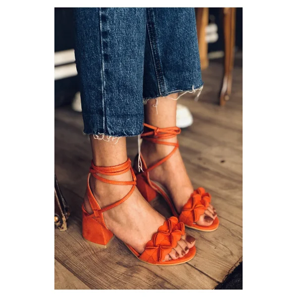 Mida Shoes Beyaz Deri Çiçekli Topuklu Ayakkabı - 40 - Görsel 4
