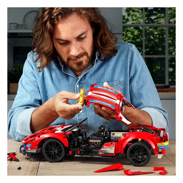 Lego 42125 Technic Ferrari 488 Gte Af Corse 51 - Görsel 6
