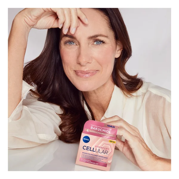 Nivea Cellular Expert Lift Saf Bakuchiol Gelişmiş Gündüz Ve Gece Yüz Kremi 50ml - Görsel 4