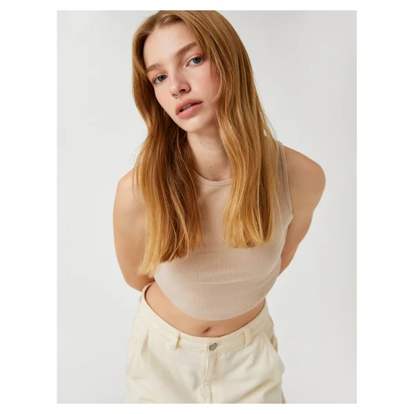 Koton Crop Atlet Bisiklet Yaka Fitilli Asimetrik Kesim - Siyah - Görsel 6