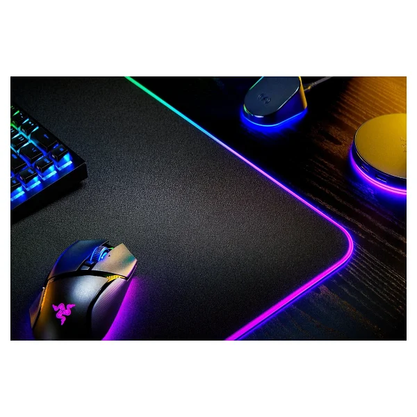 Razer Strider Chroma Mouse Pad - Görsel 4
