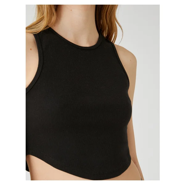Koton Crop Atlet Bisiklet Yaka Fitilli Asimetrik Kesim - Siyah - Görsel 5
