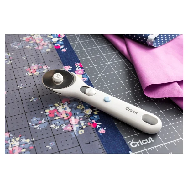 Cricut 2004716 30x30 Kendiliğinden İyileşen Kesme Matı - Görsel 3