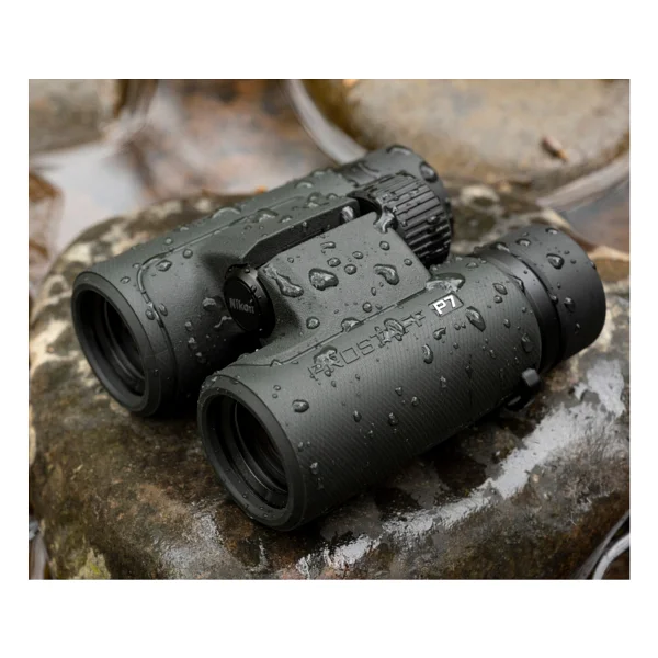 Nikon Prostaff P7 10x30 Dürbün - Görsel 2