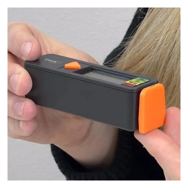Tfa Dostmann Pil Test Cihazı Batterycheck, 98.1126.01, Piller Ve Aküler İçin (Aaa,Aa,C, D), Düğme Pil, Blok Pil, Şarj Durumu/Volt Göstergesi, Kolay Ve Hızlı, Siyah - Görsel 3