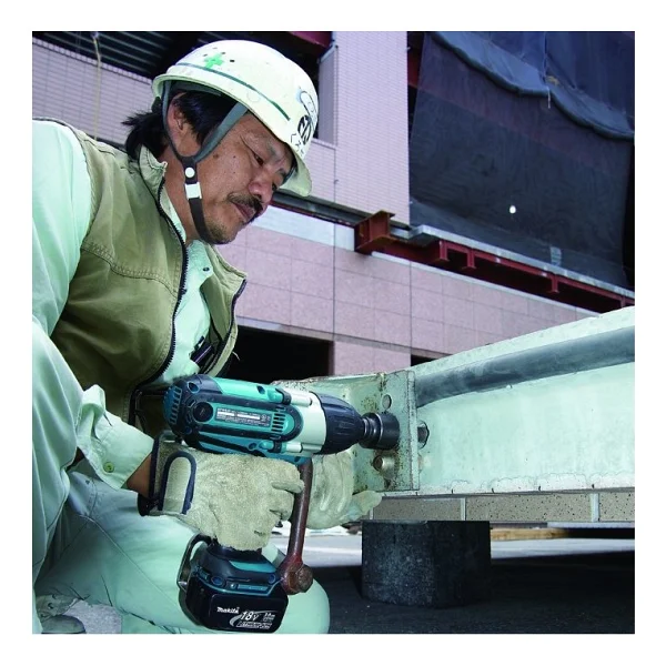 Makita Dtw450rfe Çift Akülü 3 Ah Darbeli Somun Sıkma Makinesi - Görsel 3