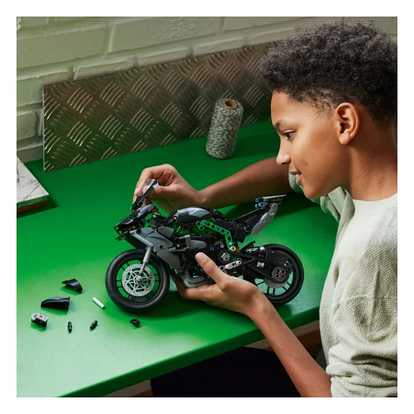 Lego 42170 Technic Kawasaki Ninja H2r Motosiklet - Görsel 8