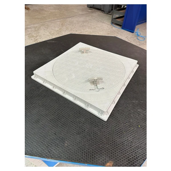 Luxwares 650 Mm. Kare Plastik Rögar Kapağı - Görsel 4