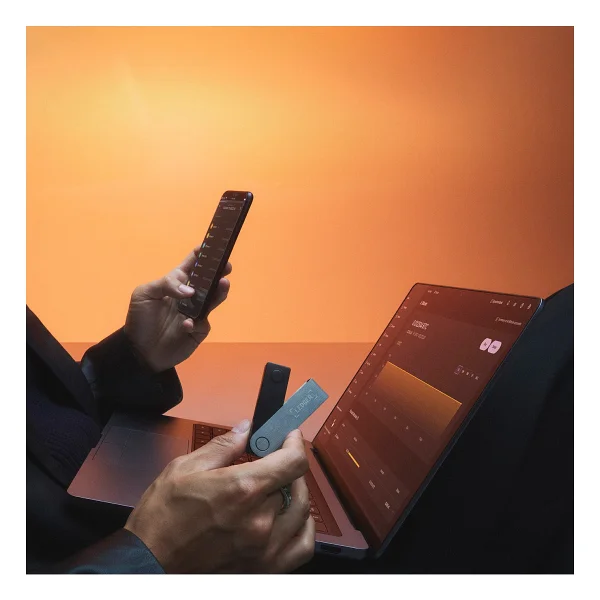 Ledger Nano X Bitcoin Cüzdanı - Görsel 3