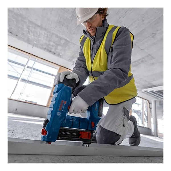 Bosch Gnb 18v-38 Çift Akülü 8 Ah Çivi Çakma Makinesi - Görsel 2