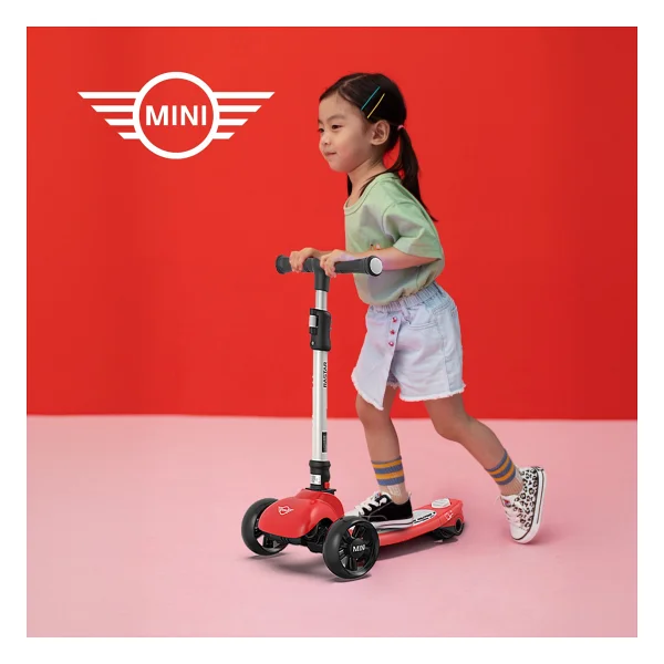 Mini Cooper Işıklı 3 Tekerlekli Çocuk Scooter - Görsel 2
