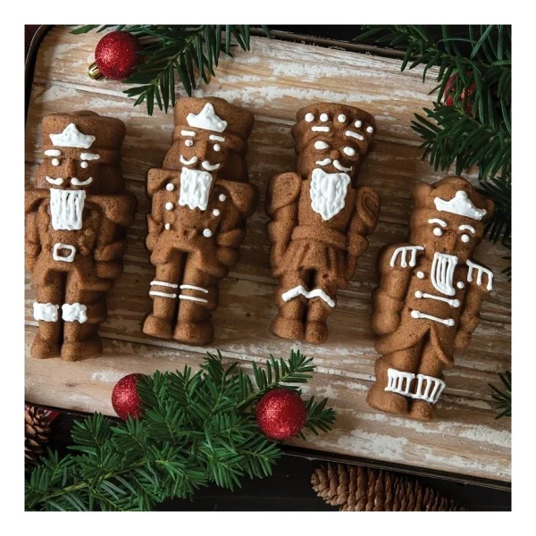 Nordic Ware Nutcracker 92977 Mini Kek Kalıbı - Görsel 3