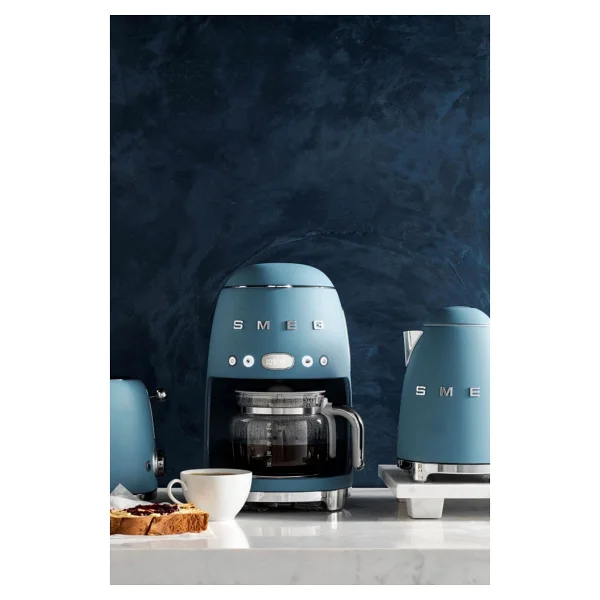 Smeg Mat Storm Blue Kettle Seti: Ekmek Kızartma Makinesi Ve Filtre Kahve Makinesi Otomatik Kapanma Özelliği - Görsel 2