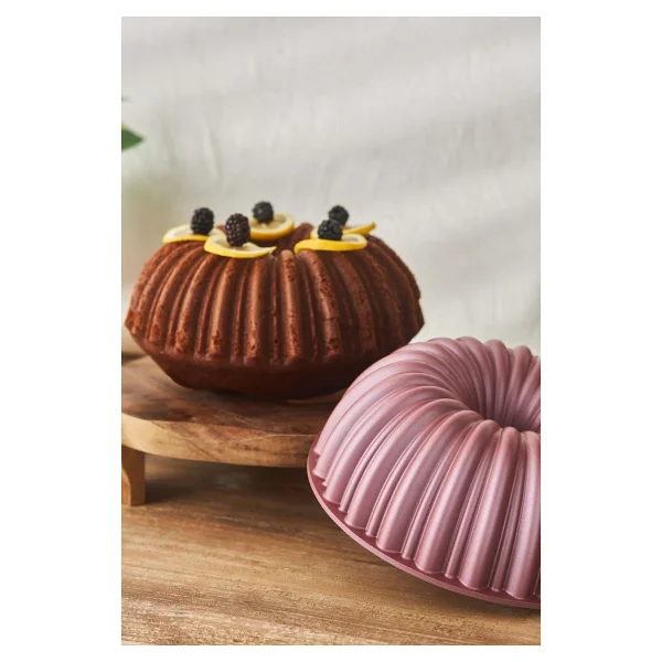 Karaca Cake Pro Dilimli Döküm Kek Kalıbı Pembe - Görsel 2