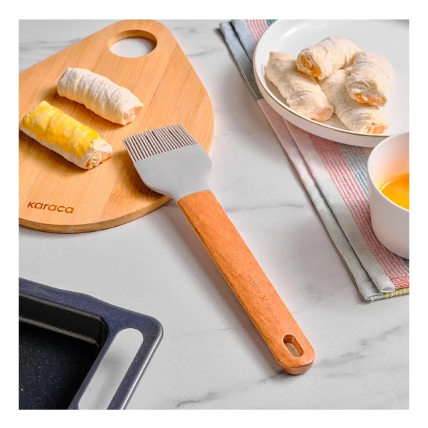 Karaca X Refika 24.6 Cm Ahşap Saplı Silikon Fırça - Görsel 2