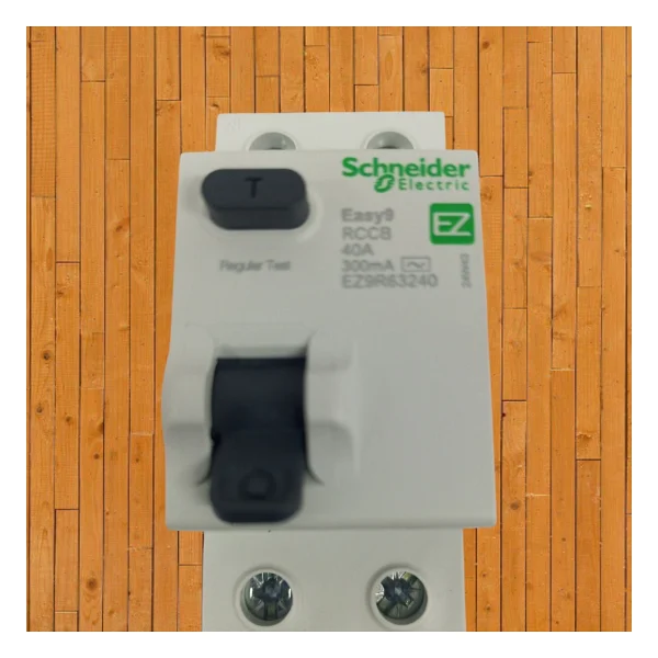 Schneider Ez9r63240 2x40 A 230 V 300 Ma Ac Tipi Kaçak Akım Rölesi - Görsel 2