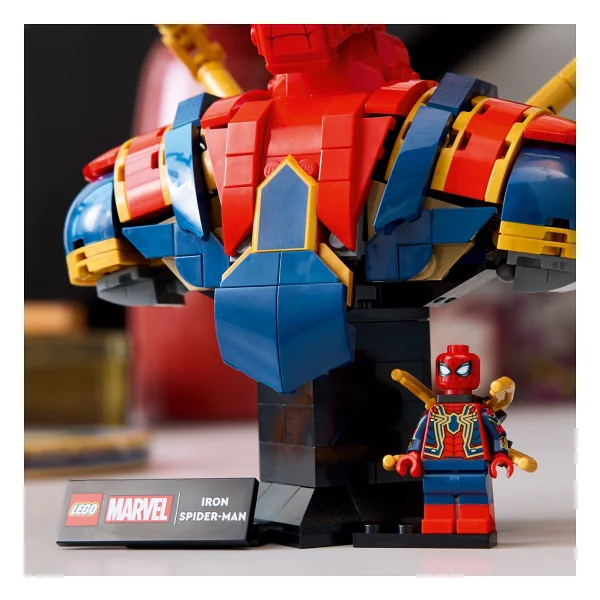 Lego 76326 Iron Örümcek Adam Büstü - Görsel 9