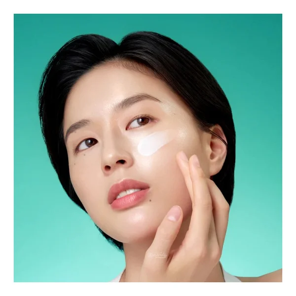 Purito Mighty Bamboo Panthenol Cream Güçlendirici Ve Nemlendirici Bambu Özlü Ve Pantenollü Nemlendirici Yüz Kremi 100 Ml - Şeffaf - Görsel 3