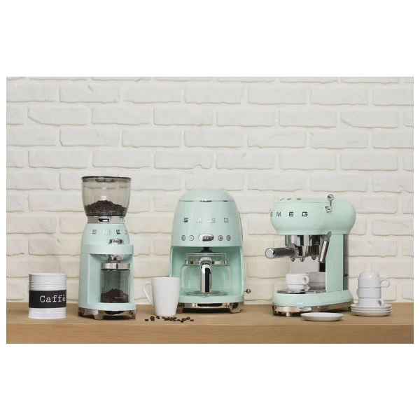 Smeg 50's Style Yeşil Kahve Öğütücü Dayanıklı Yapı İle Şık Görünüm Sunar - Görsel 3