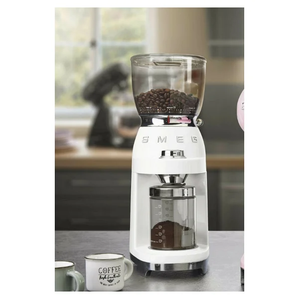 Smeg Cgf01 50's Style Kahve Öğütme Makinesi - Görsel 4