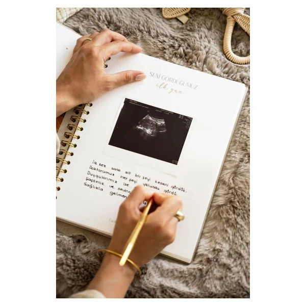 Matt Notebook 7 Parça Özel Defter Seti Krem 28x25 Cm Keten Kutulu Bebek Anı Hamile Günlüğü - Görsel 6