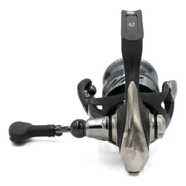 Daiwa Ninja BS LT 24 4000 C 4+1 BB Spin Olta Makinesi - Görsel 3