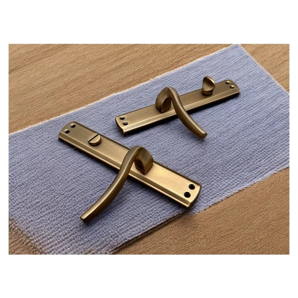 Trim Mat Antik Sarı Aynalı Wc Banyo Kapı Kolu Wcye Giriş Yaparken Sol Elle Açılır 1 Takım - Görsel 6