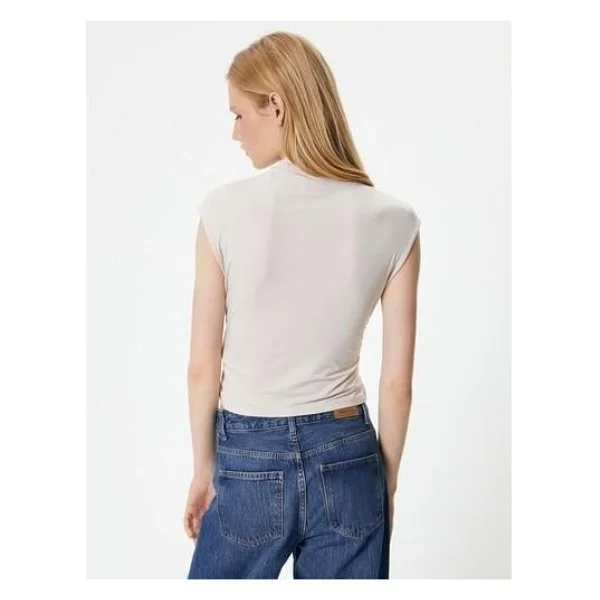 Koton Slim Fit Atlet Dik Yaka Kısa Kollu Drapeli - Ekru - Görsel 9