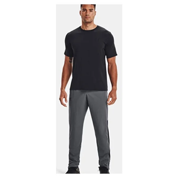Under Armour Sportstyle Left Chest 1326799-001 Siyah Kısa Kollu Bisiklet Yaka Erkek Tişört - Görsel 3