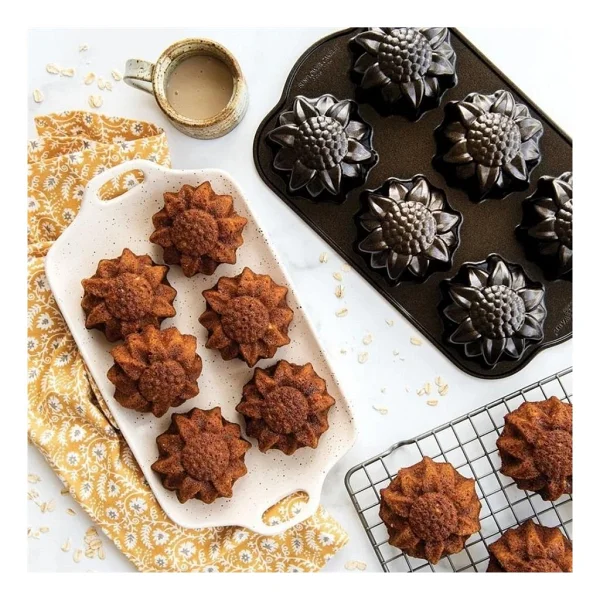 Nordic Ware Ayçiçek Döküm Mini 6'lı Kek Kalıbı - Görsel 5