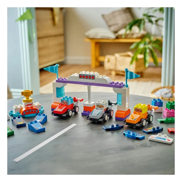 Lego 10445 Duplo F1 Takımı Yarış Arabaları Ve Sürücüler - Görsel 8