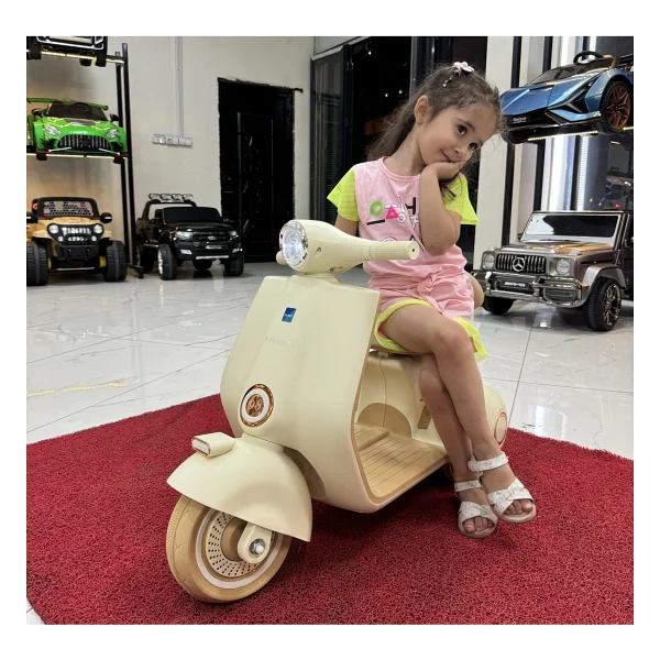 12 Volt Akülü Motor Vespa - Görsel 5