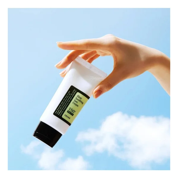 Cosrx Aloe Soothing Sun Cream SPF50 PA+++ Aloe Vera Ekstreli Yatıştırıcı Güneş Kremi Hassas Ciltler İçin - Görsel 10