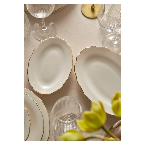 Bella Maison Victoria Gold 20 cm Porselen Sunum Tabağı - Görsel 4