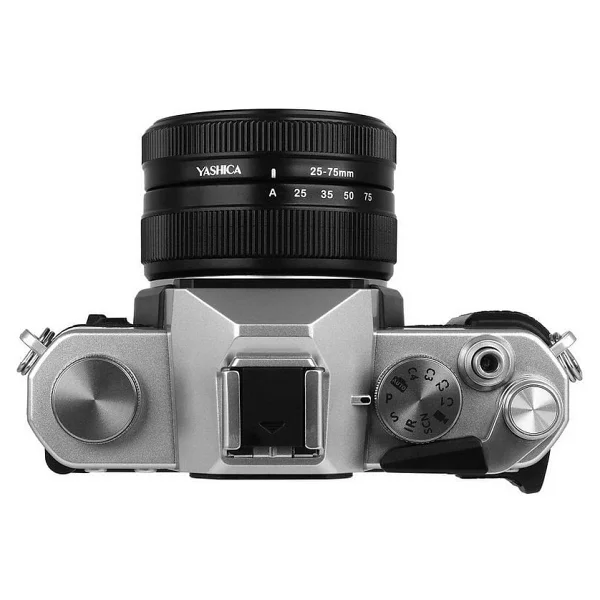 Yashica Fx-D 100 Dijital Filmli Fotoğraf Makinesi - Görsel 3