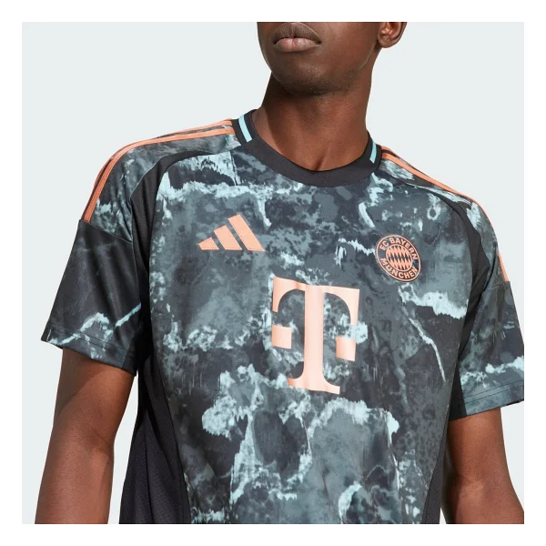 Adidas Iz3130 2024/2025 Deplasman Erkek Bayern Münih Forması - Görsel 5