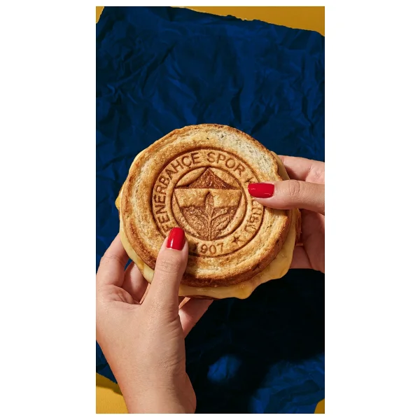 Karaca Lisanslı Taraftar Logo Plakalı 2400 W Tost Makinesi - Görsel 2