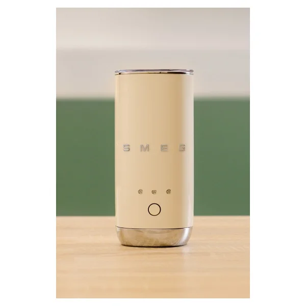 Smeg 50's Style Compact Mff02 Süt Köpürtücü - Görsel 2